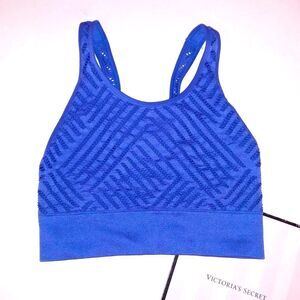 Victoria’s Secret Blue Seamless Stretch Unlined Sports Bra